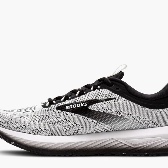 Brooks Woman’s Revel 7 Athletic Shoes in Black and White - BRAND NEW with tags - Picture 3 of 8
